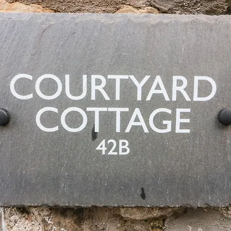 Holiday home Courtyard