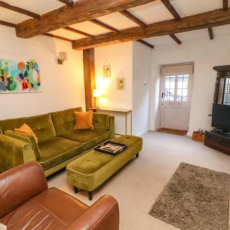 Courtyard Dom wakacyjny *